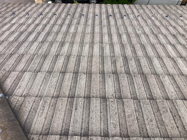 コンクリート瓦全体写真・別角度